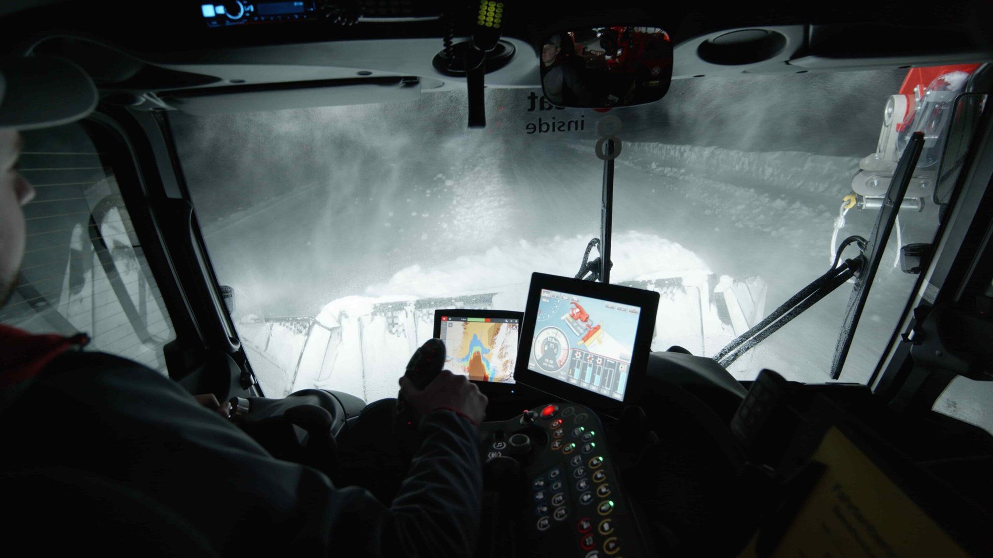 SnowSat LiDAR snow depth measurement with PistenBully