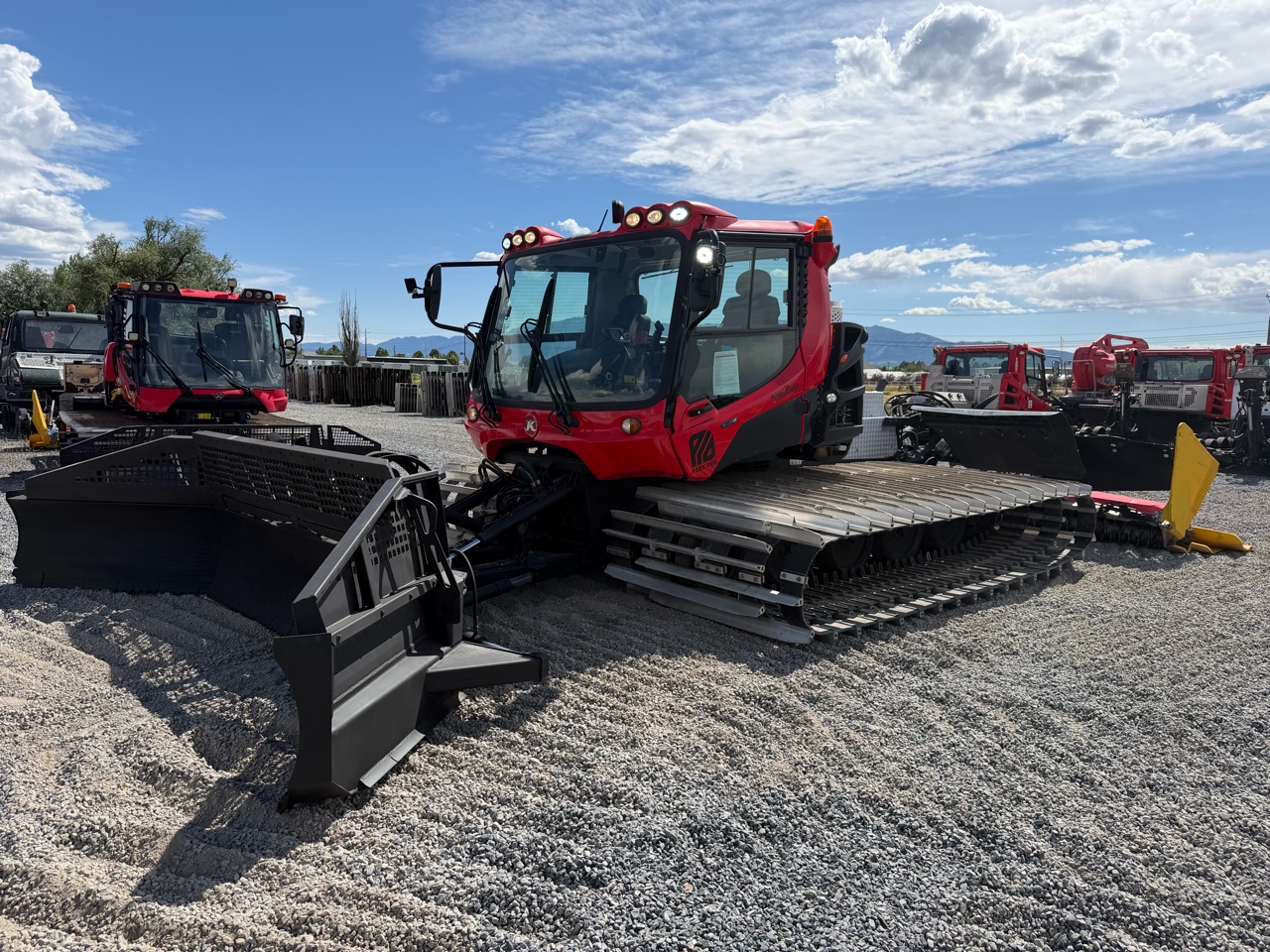 2016 PistenBully 400 Park Pro