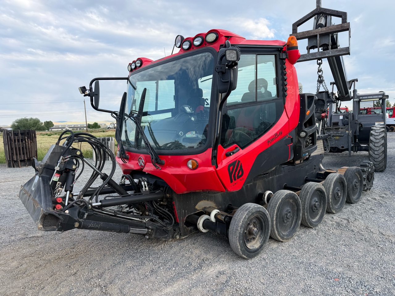 2021 PistenBully 400 Park Pro