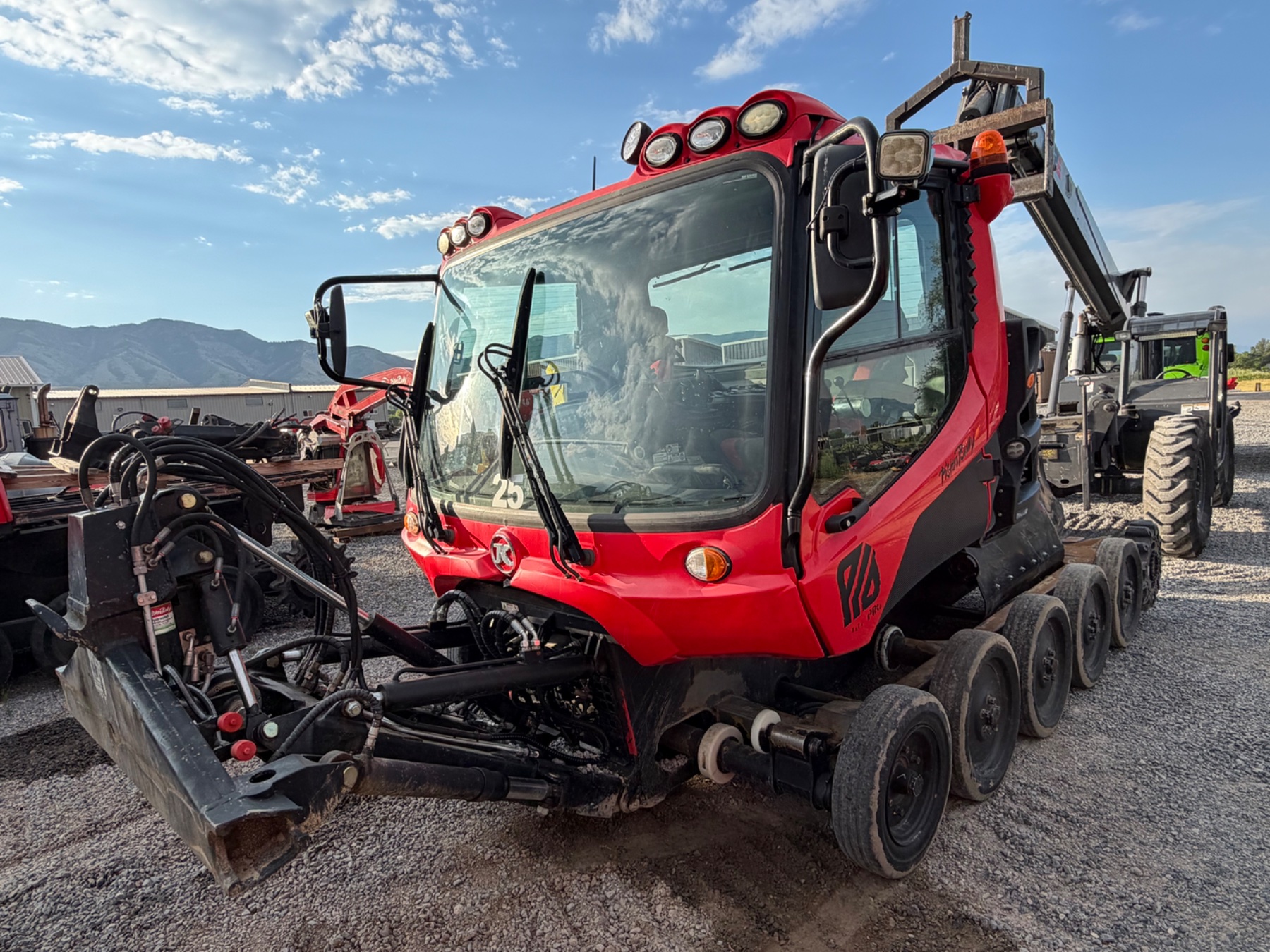 2021 PistenBully 400 Park Pro