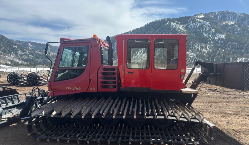2001 PistenBully 200 W/ 8 person cabin full