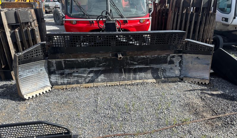 2011 PistenBully 400 Trail full